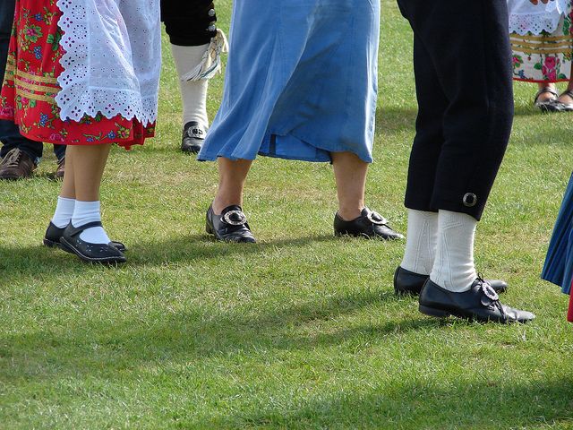 folkedans-r-m.jpg